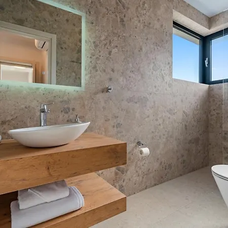 Stylish Olea With Heated Pool And Panoramic Sea Views Villa