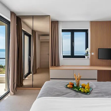 Stylish Olea With Heated Pool And Panoramic Sea Views *