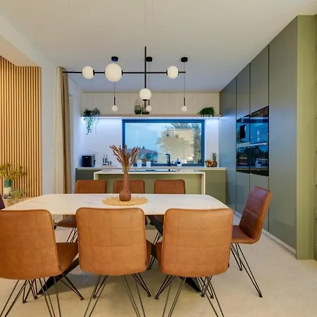 Stylish Olea With Heated Pool And Panoramic Sea Views * Podstrana