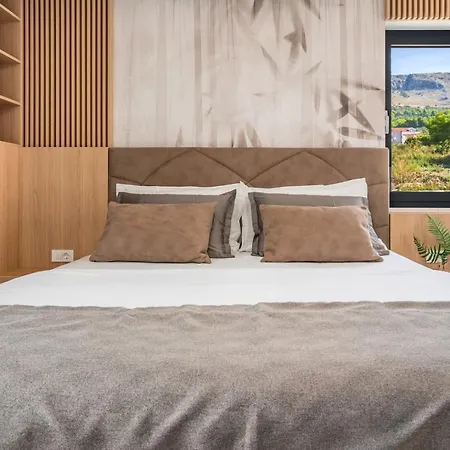 Villa Stylish Olea With Heated Pool And Panoramic Sea Views
