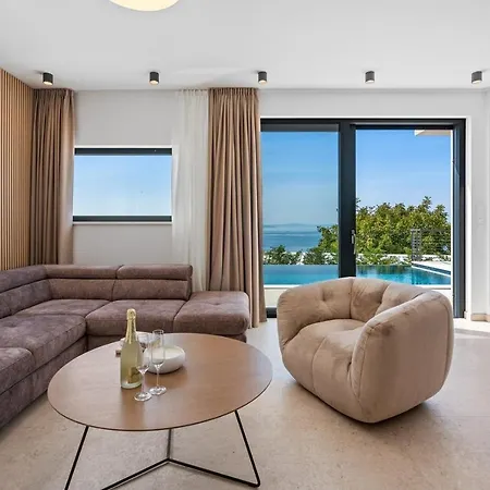 Stylish Olea With Heated Pool And Panoramic Sea Views Villa Podstrana