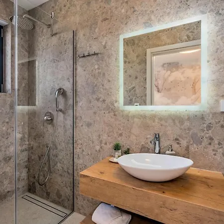 Stylish Olea With Heated Pool And Panoramic Sea Views Villa *