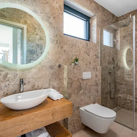 Stylish Olea With Heated Pool And Panoramic Sea Views Villa Podstrana