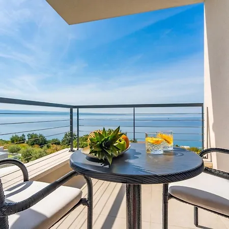 Stylish Olea With Heated Pool And Panoramic Sea Views